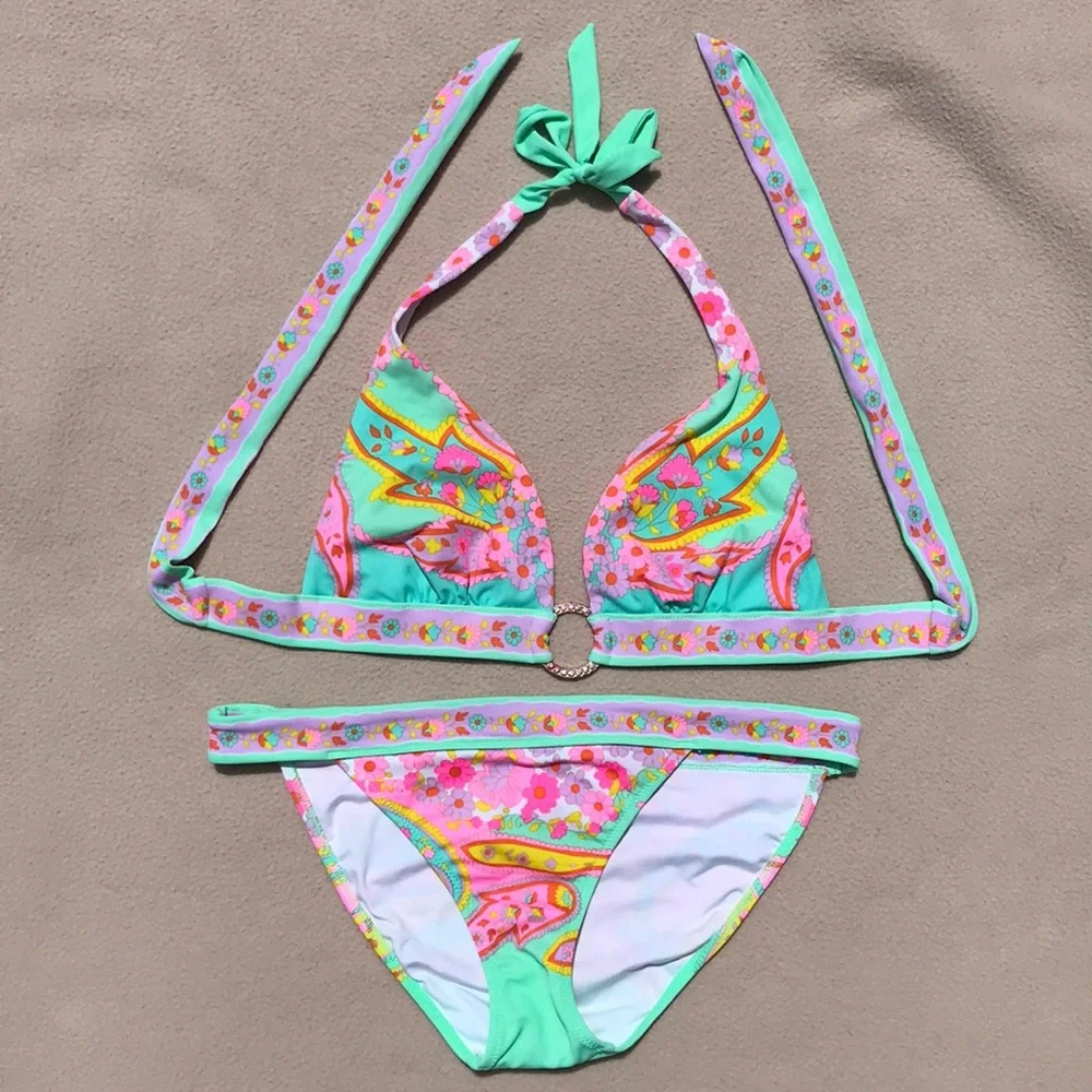 Victoria Secret flower print bikini - Picture 1 of 7